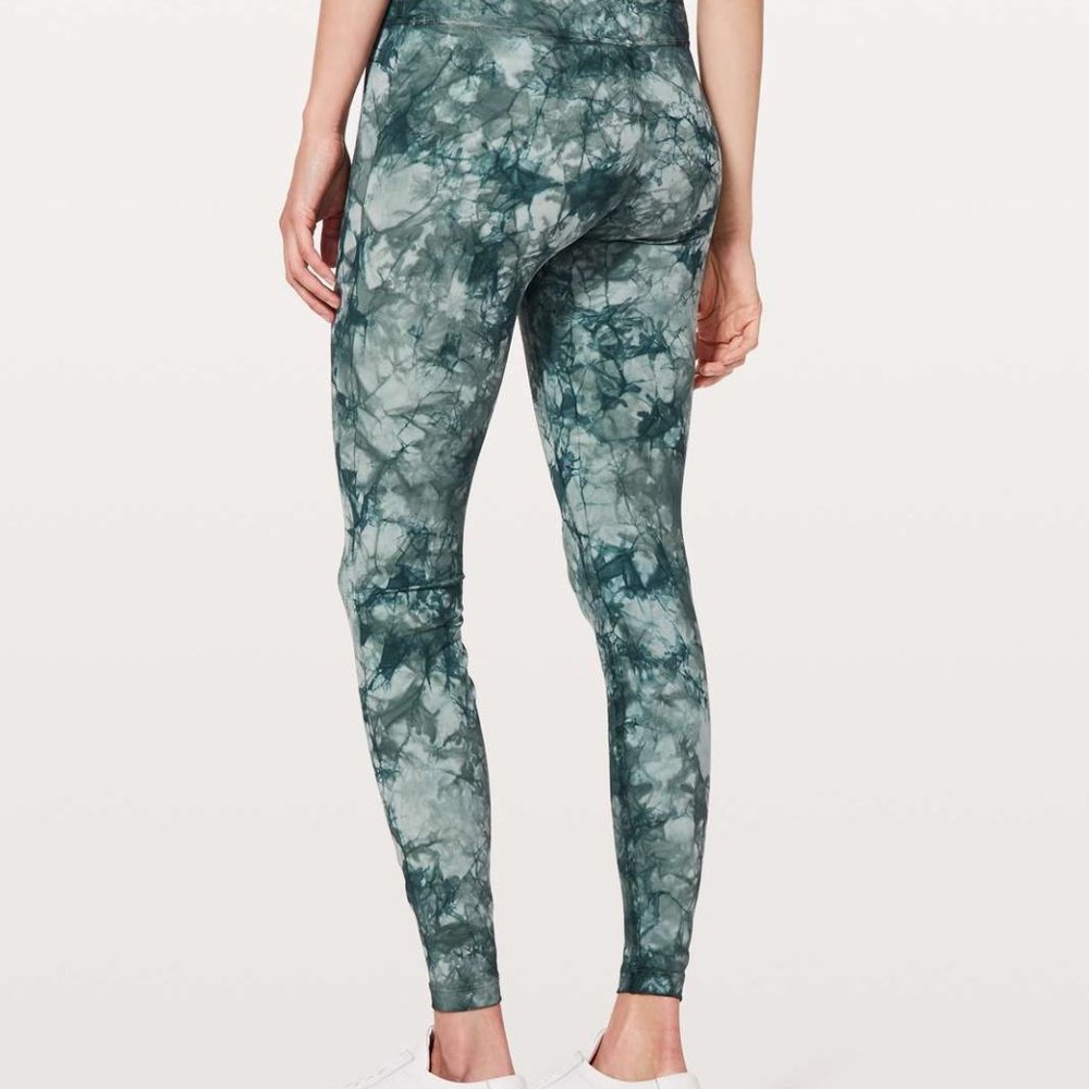 Lululemon Wunder Under Shibori Full-on Luxtreme Size 6